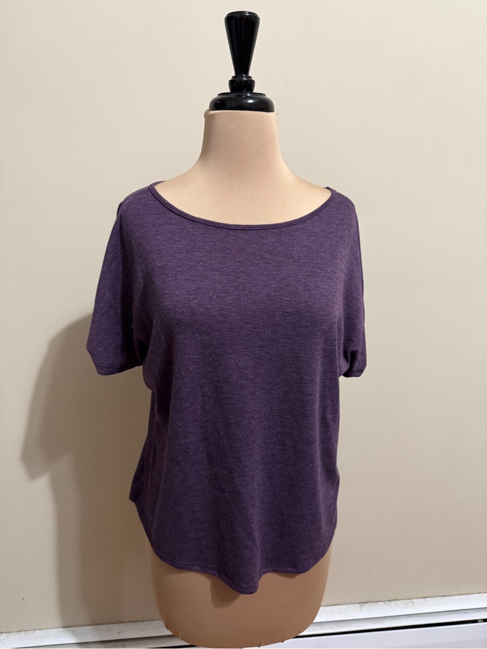 Purple split sleeve tee - size small